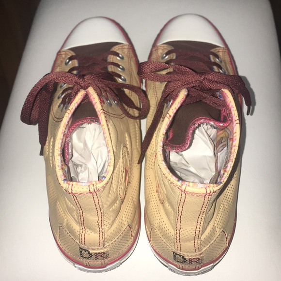 RARE Converse Red Dr Romanelli CT Band Aid - Picture 2 of 8